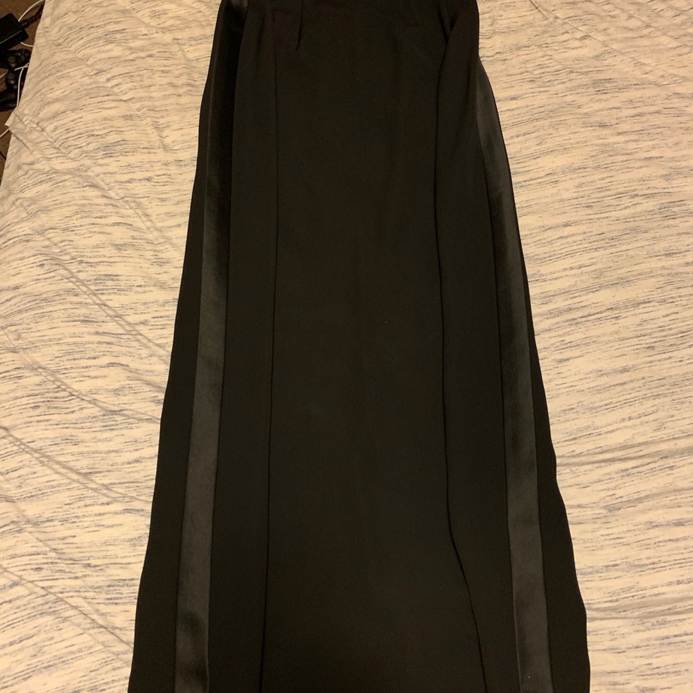 Long black skirt Arianna papell size 6